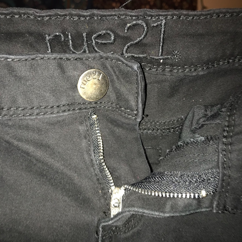 Black Skinny jeans